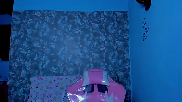 AngelaCoffee Adlı Modelin Canlı XXX Sohbeti