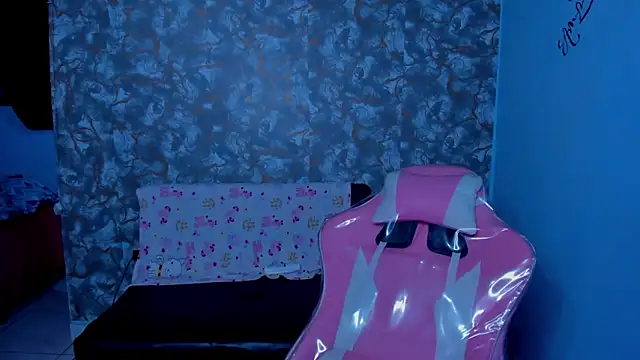 AngelaCoffee Adlı Modelin Canlı XXX Sohbeti