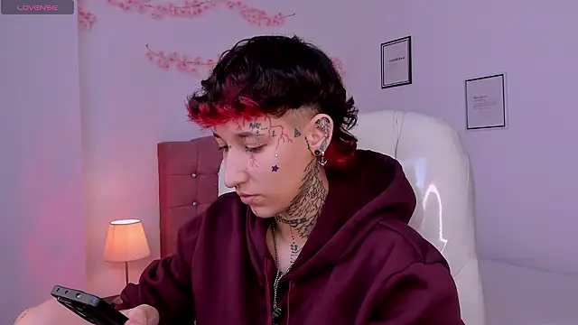 Luci_Rose 现场XXX聊天