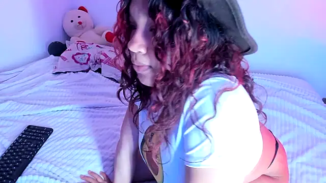 Chatroom XXX en direct de Emily_Coper18