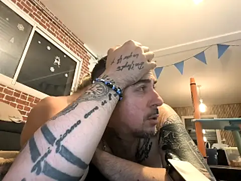 عرض كام thefrenchkiss25