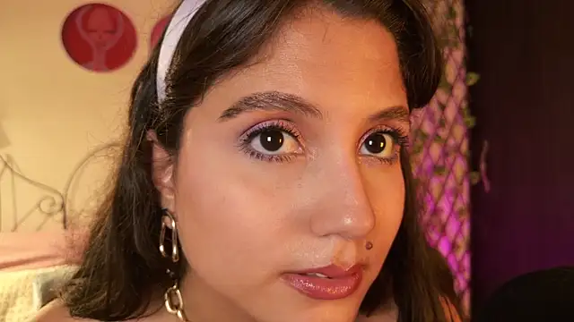 Chatroom XXX en direct de Avelyne