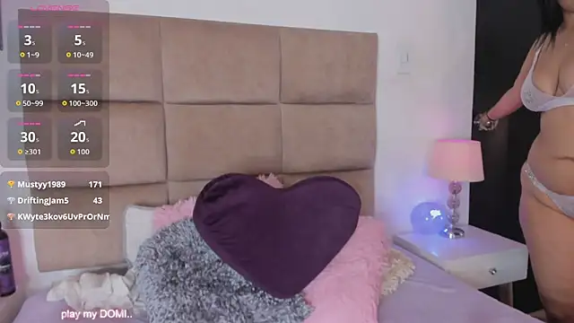 Chat XXX ao vivo de ashleycurvyy