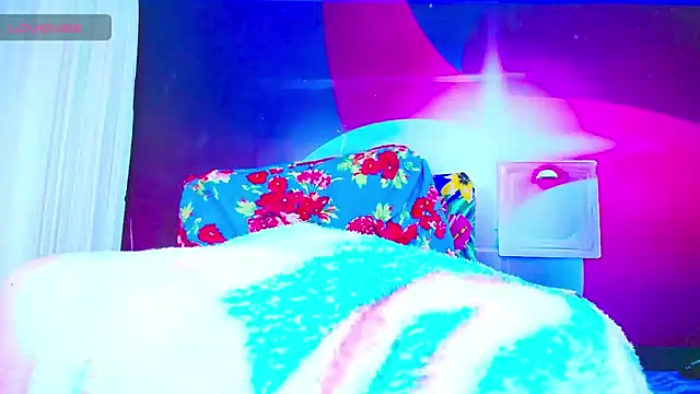 Pokazy przed kamerką – Cristalxxts