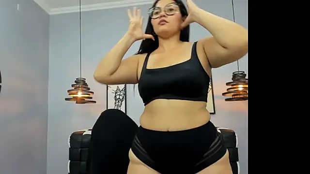 Czat XXX na żywo – Mia_Curvyy