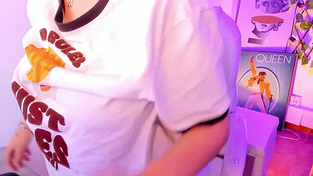 Nathaly_dsのライブXXXチャット