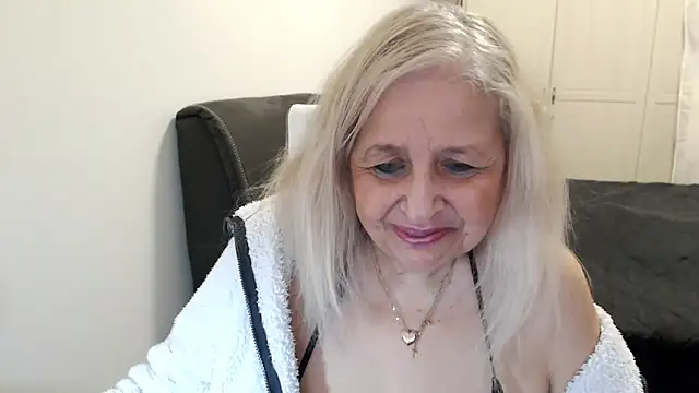 SusiLifeXXX live XXX chat