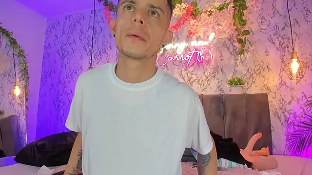 Bonny_and_carrot Chat XXX in diretta