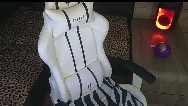 MolligSpielle Chat XXX in diretta