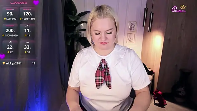 YolandaKiss' Live XXX Chat