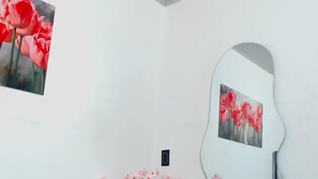 pinky_f00x Adlı Modelin Canlı XXX Sohbeti