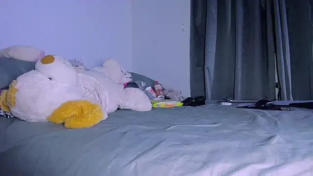 vennuss19 Adlı Modelin Canlı XXX Sohbeti