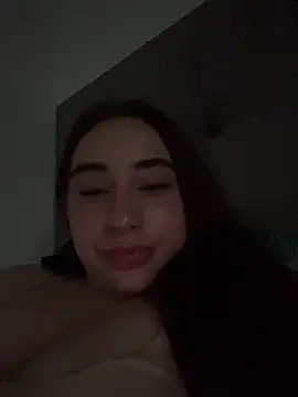 Devora222_ Adlı Modelin Canlı XXX Sohbeti