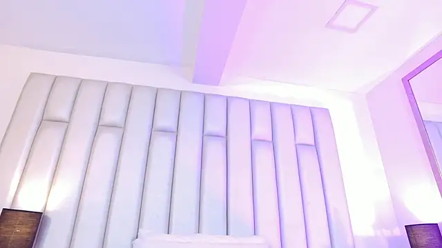 aandreaperez Adlı Modelin Canlı XXX Sohbeti