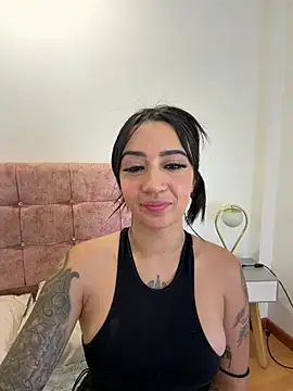 Chat XXX en directo de EmmyEvans1