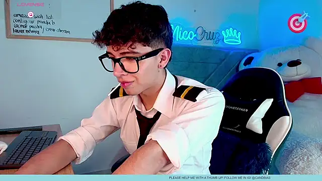 niico_prince's Webcam Show