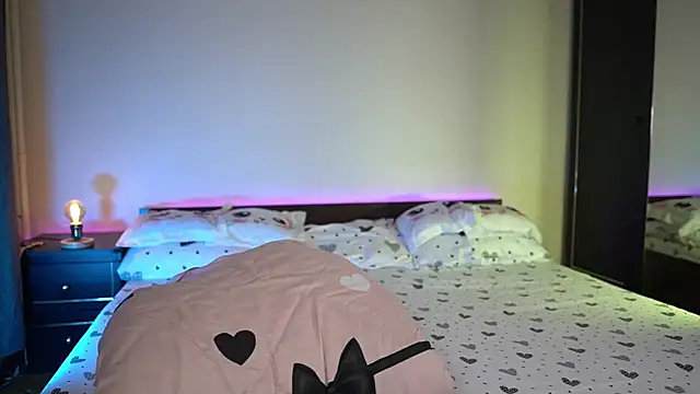 TiffanyPierce Live XXX-chat