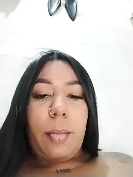 Show webcam de emma_purple_