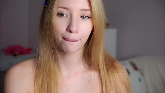 SunnivaCovil Live XXX-chat