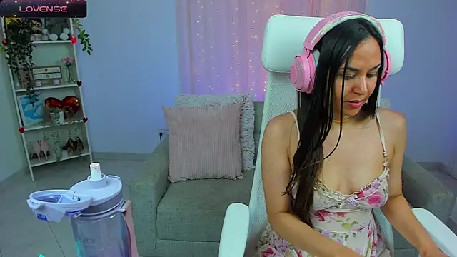 VenusIslove's Live XXX Chat