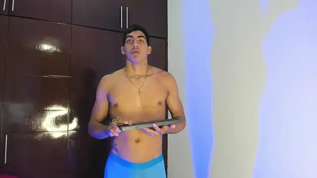 Show Webcam de Milo_LatinBoy