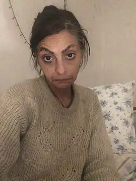 Chatroom XXX en direct de ChantalXOrchid