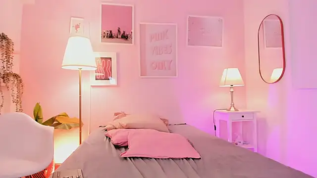 Chatroom XXX en direct de Ivyy_sweet_