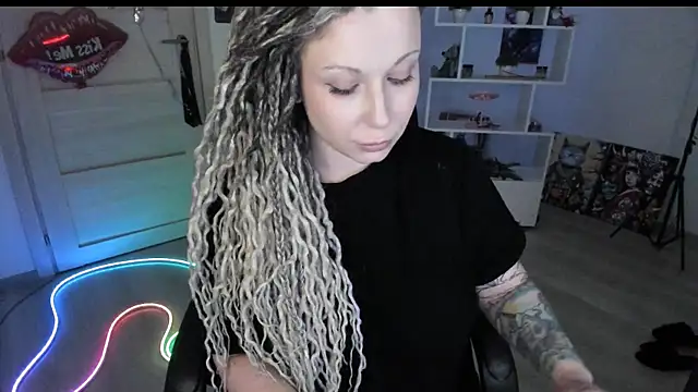 XXX chat uživo modela HoneySallyMoore