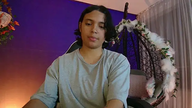 Emmapark_ Adlı Modelin Canlı XXX Sohbeti