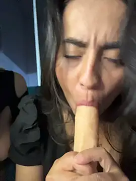 Antonella_Julieta Live XXX-chat