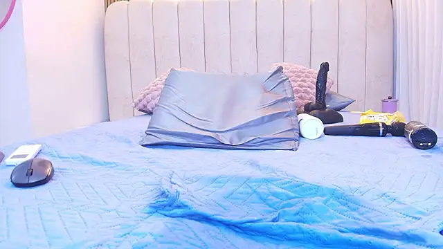 kata_hazel's Live XXX Chat