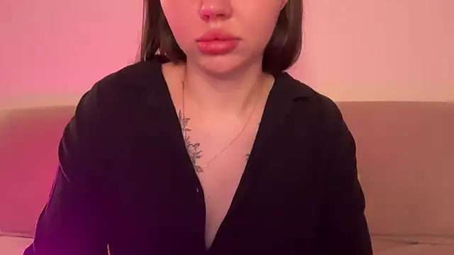 Show de AlmaryKim na webcam