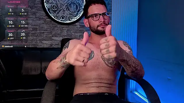 DERECK_OLSEN élő XXX-chatje