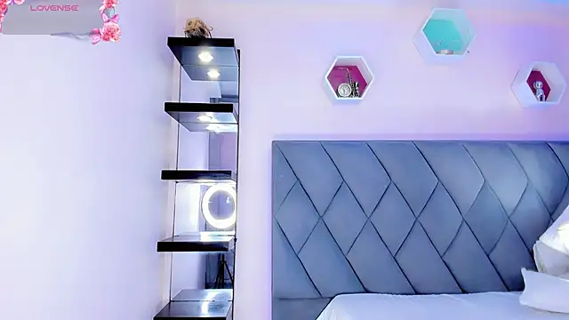 Amira_Ember Live XXX Chat