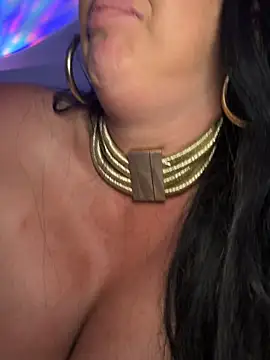 TiffanyRoxx Show in webcam