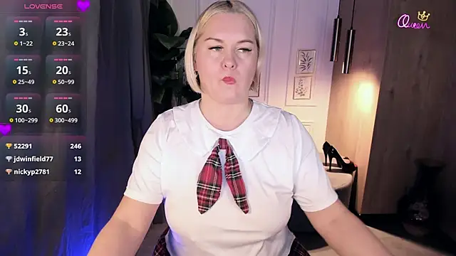 دردشة YolandaKiss الجنسية المباشرة