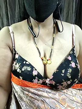 bhuvana_555 网络视讯表演