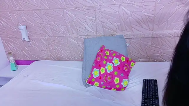 nina_bae's Live XXX Chat