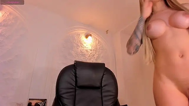 LexieWayne's Live XXX Chat