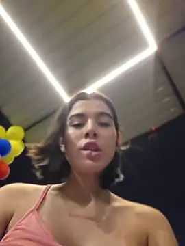 Sweetnahoxxx: онлайн-секс-чат