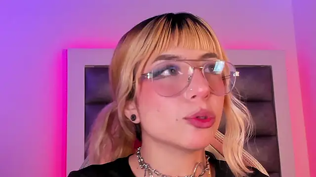 adhalee_js 现场XXX聊天