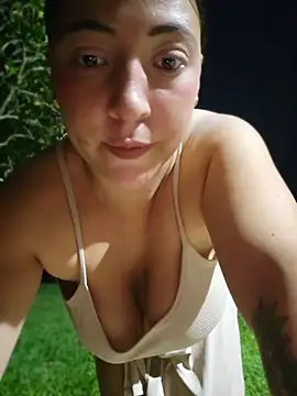 VickyHoult élő XXX-chatje