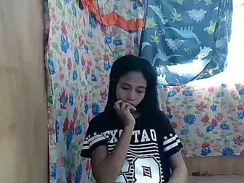 Czat XXX na żywo – PinaySkinnyGirl