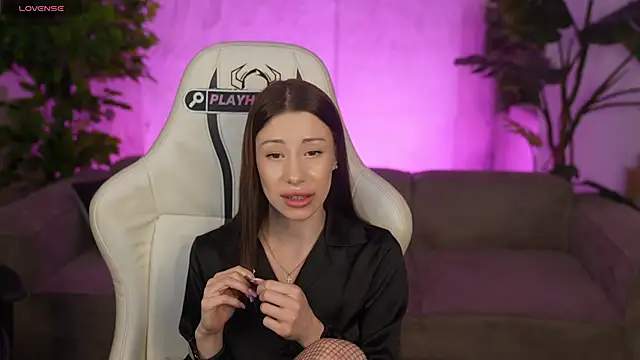 Selena_GlowのライブXXXチャット