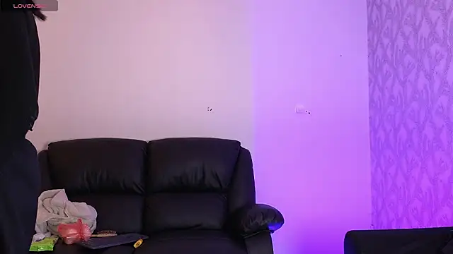 ela_petit: онлайн-секс-чат