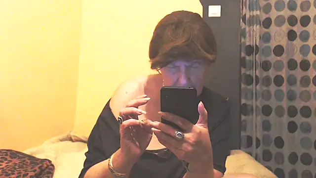 MioritaHard's Live XXX Chat