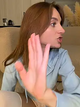 -AngelAri- 即時 XXX 聊天