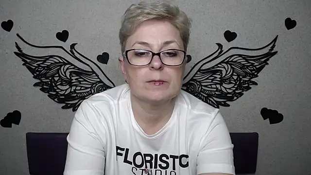 Živý XXX chat EmiliaGree