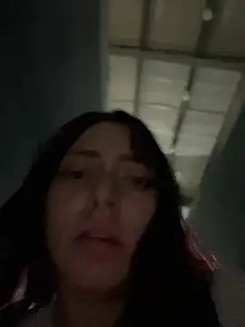 Chat +18 de RojitasTeaseX_ ao vivo