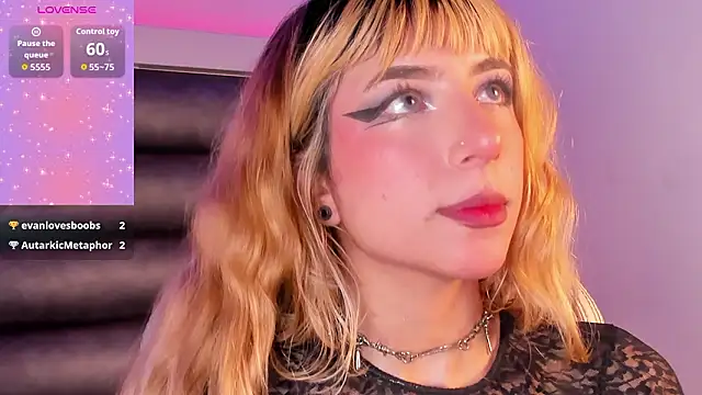 Živý XXX chat adhalee_js